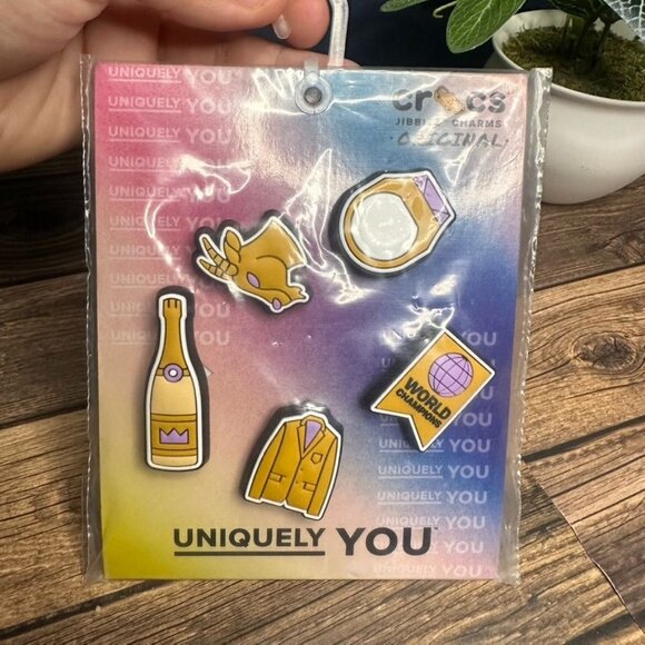 NWT Crocs Winner Jibbitz Charms Original 5 Pack (10012123) *RETAIL $20* - Picture 4 of 11